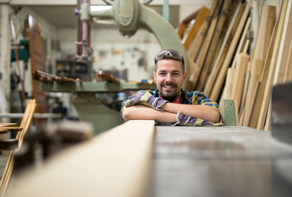 Branche: Handwerker 1 Versicherungen für Handwerker: individuell, unabhängig, passgenau für Ihren Betrieb