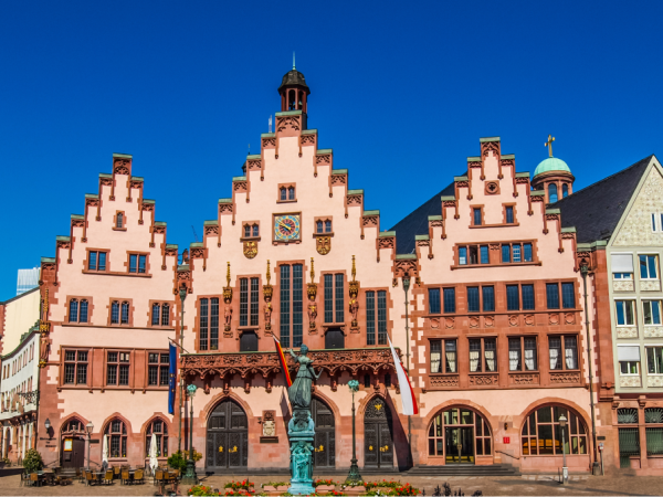 Versicherungsmakler Frankfurt: Römerberg
